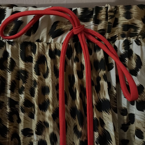 Wild & Alive Cheetah Skirt - Picture 3 of 5